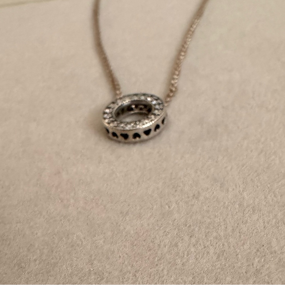 Pandora Signature Reversible Pavé & Logo Circle Necklace - Picture 8 of 9